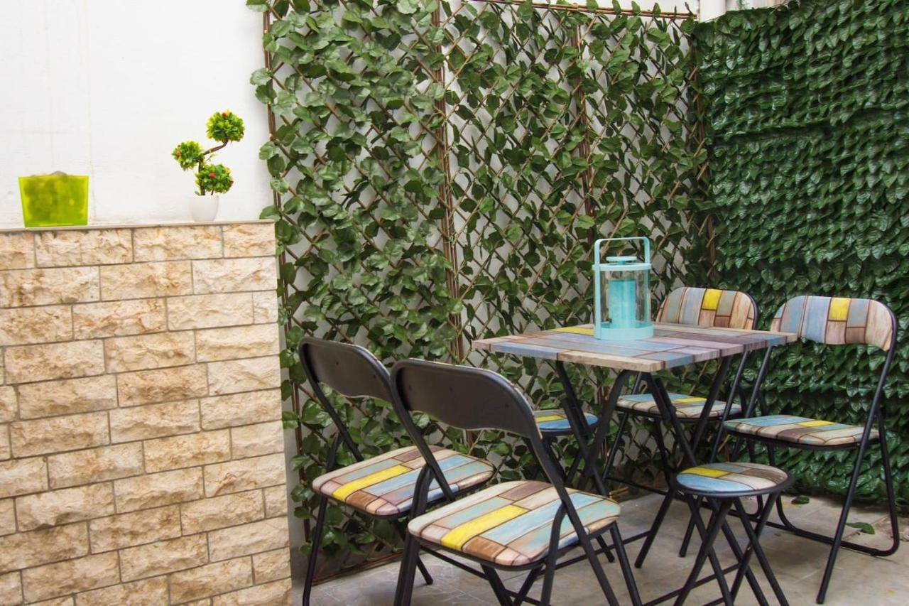 Cozy Apartment Near Monastiraki アテネ エクステリア 写真